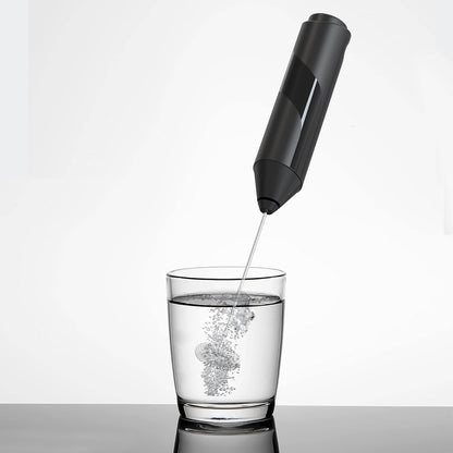 Frothing milk for latte