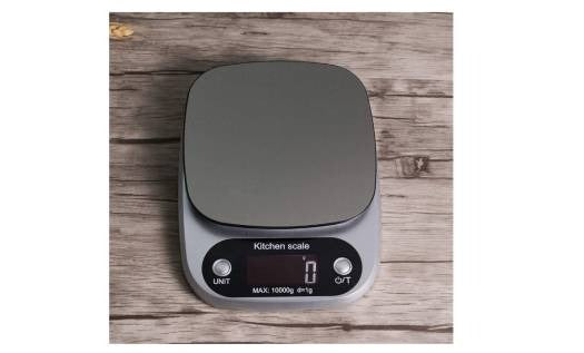Kitchen scale backlit display