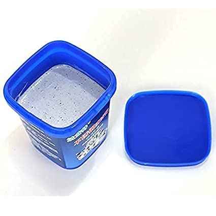 Multifunctional Cookware Cleaner – in use