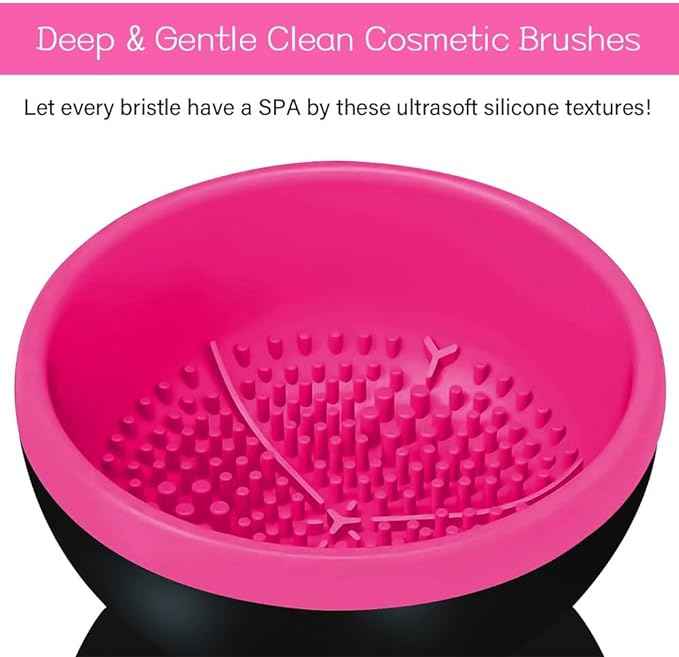 Mini Makeup Brush Cleaner – in use