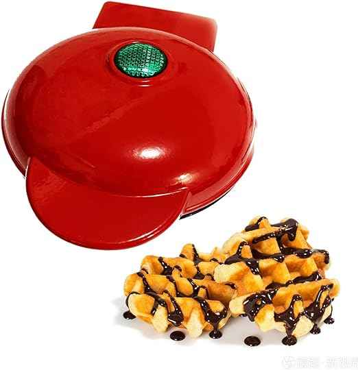 Electric Mini Waffle Maker – front view