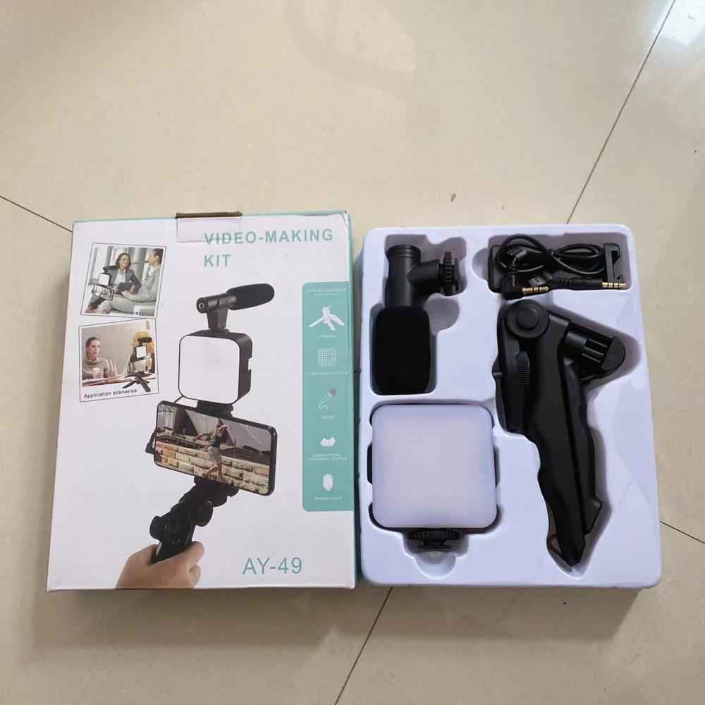 Smartphone & Camera Vlogging Studio Kits – close-up