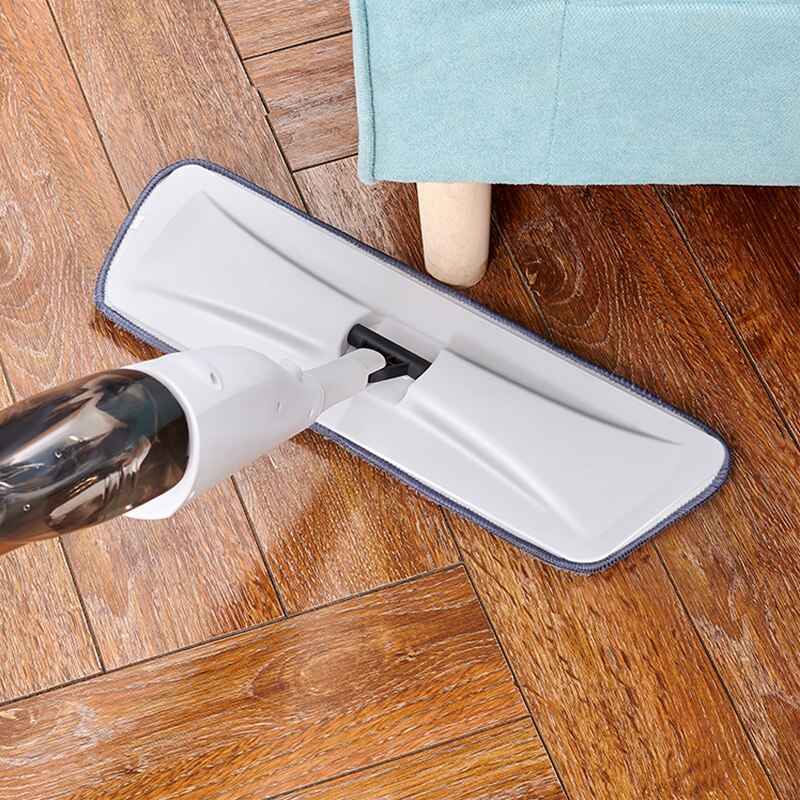 Cleaning Spray Mop – in use
